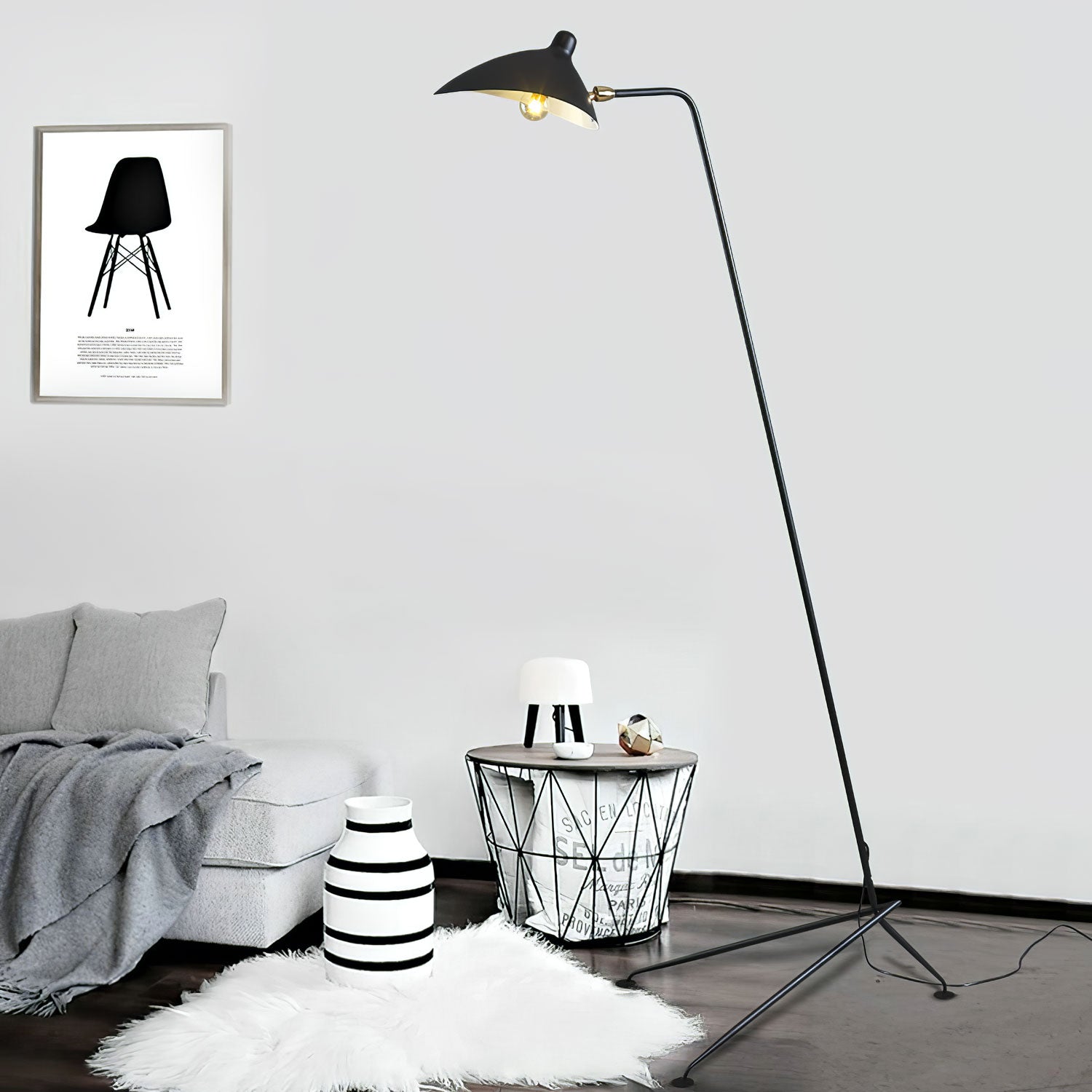Seron – Dreifach-Armige Moderne Stehlampe